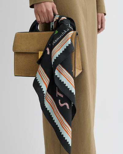 Shoul - Printed Silk Scarf - Black/Roses