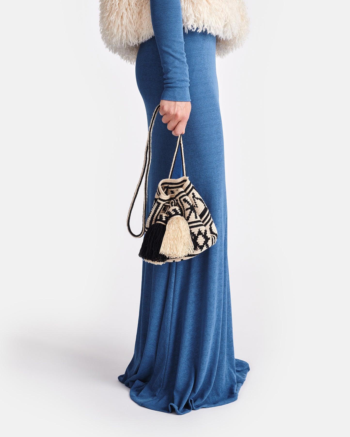 Wayuu Symbol Mini - Crocheted Bucket Bag - Kopjafa Black/Creme