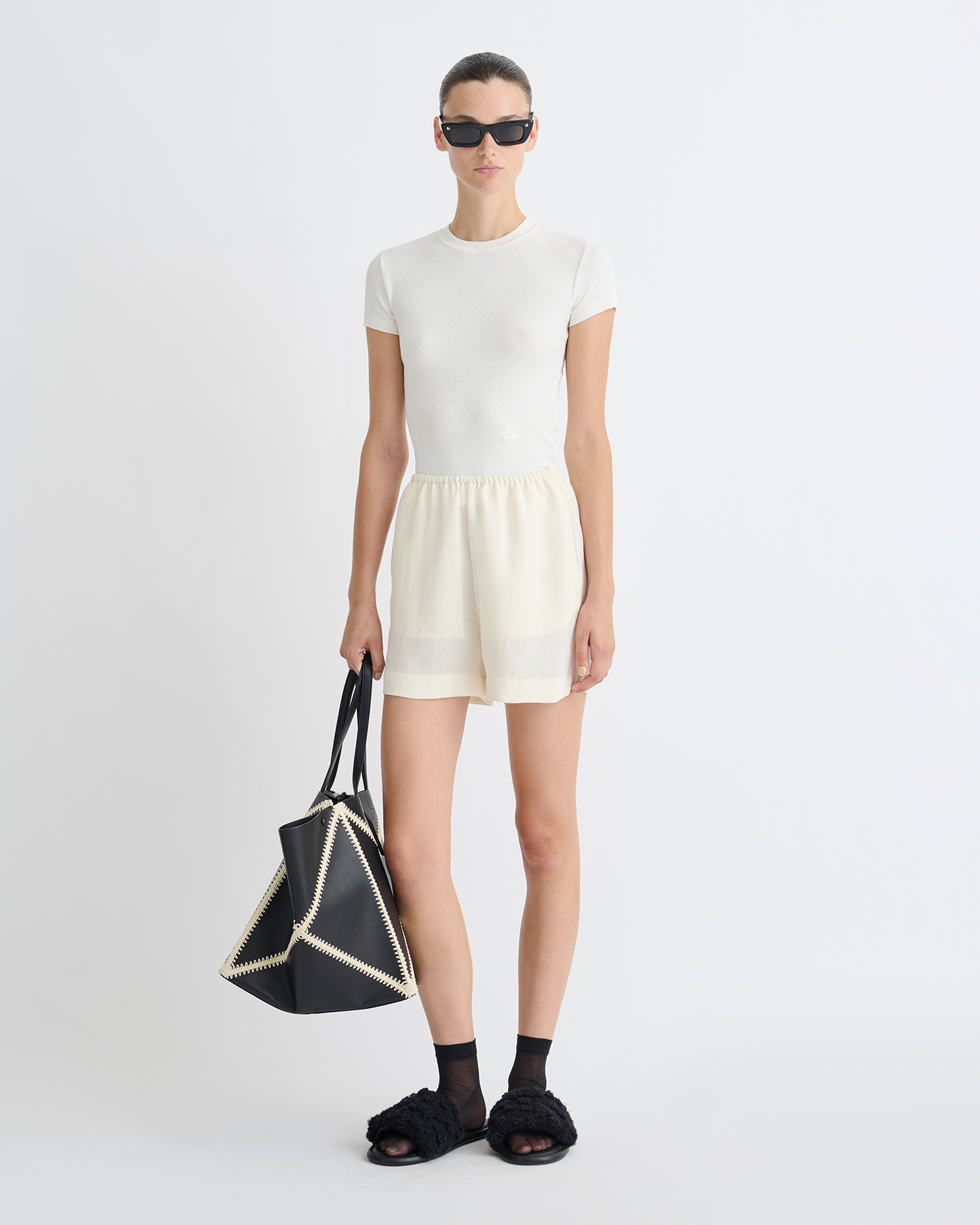 Dylla - Tech Linen Shorts - Creme