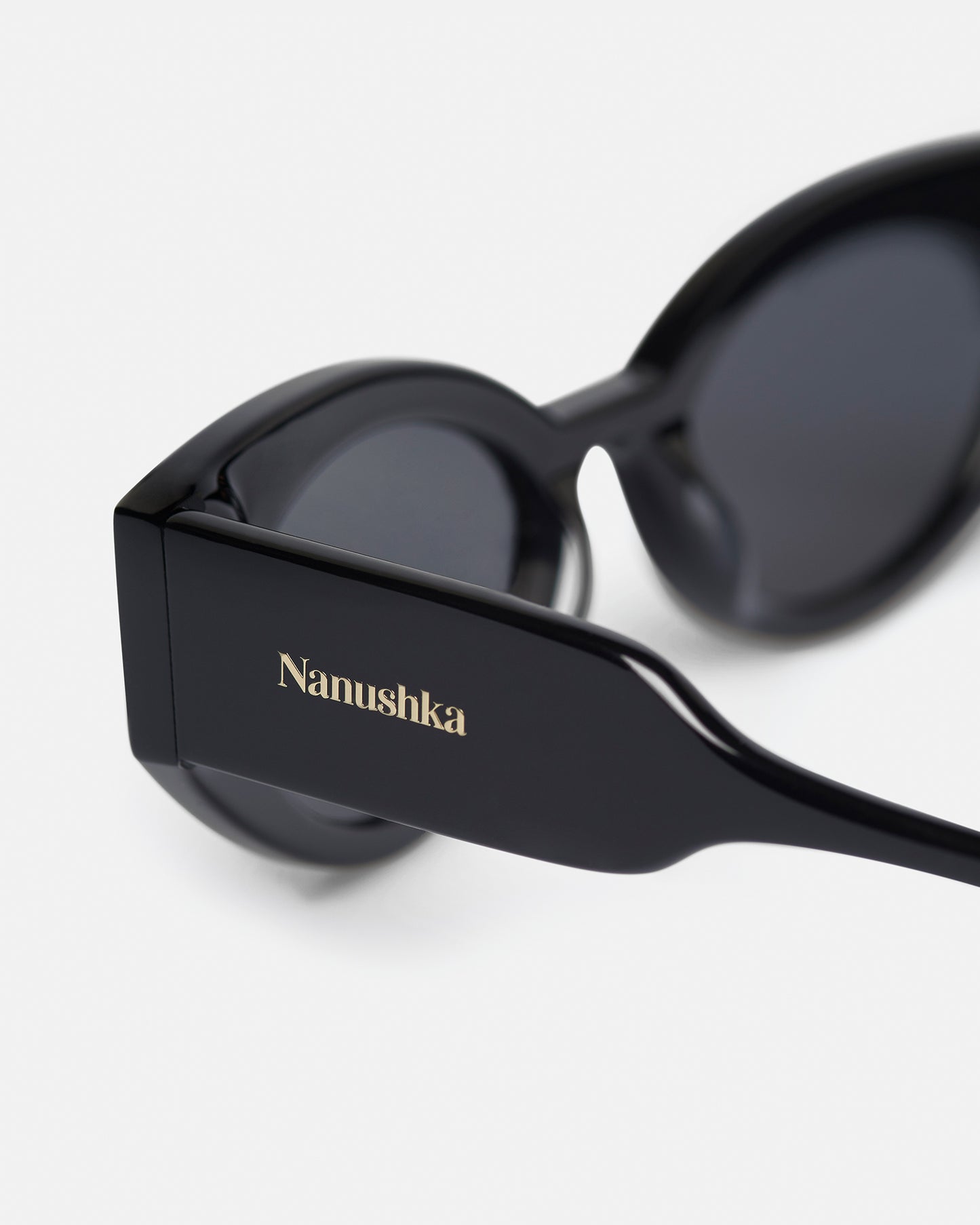 Azalea - Bio-Plastic Cat-Eye Sunglasses - Black