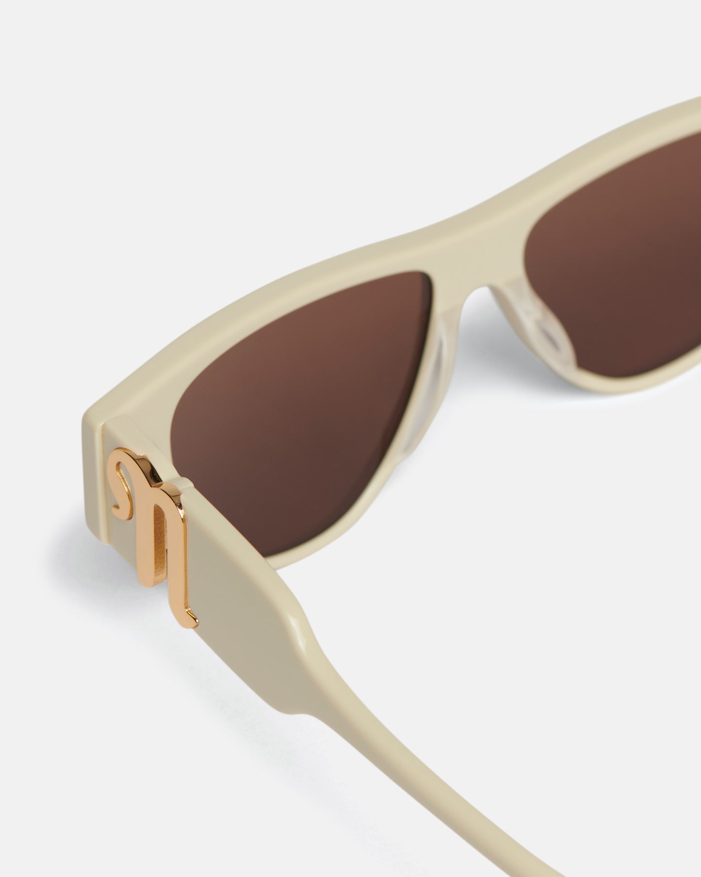 Emme - Bio-Plastic Cat-Eye Sunglasses - Shell Symbol