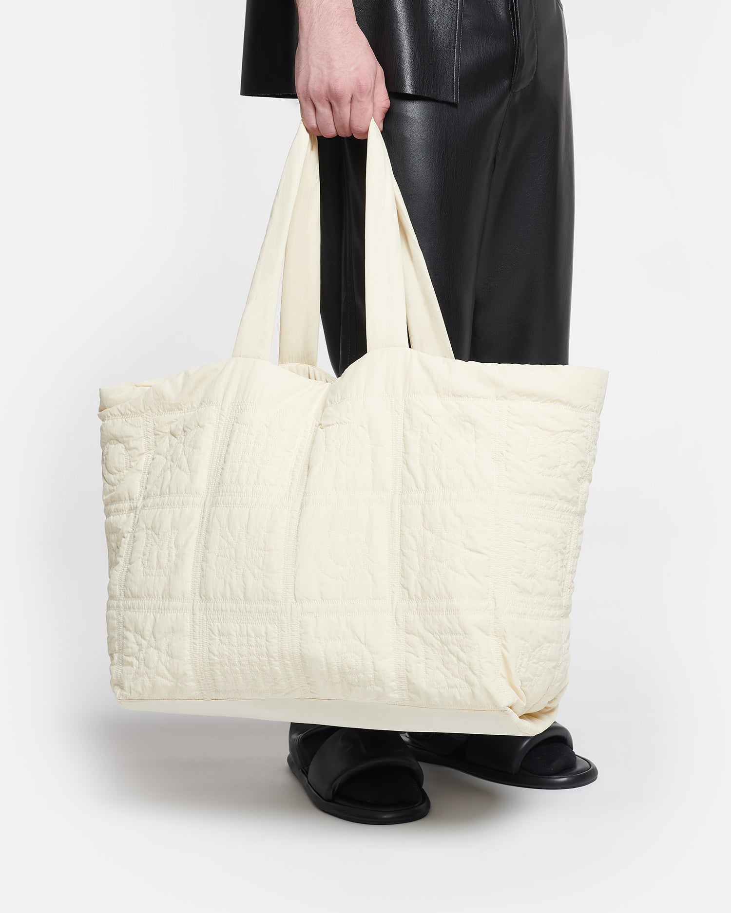 Symbol - Quilted tote bag - Creme