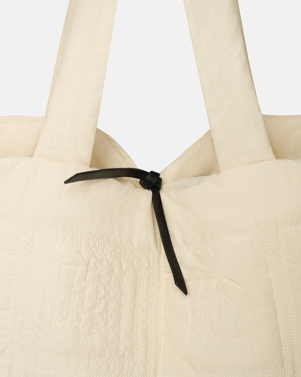 Symbol - Quilted tote bag - Creme