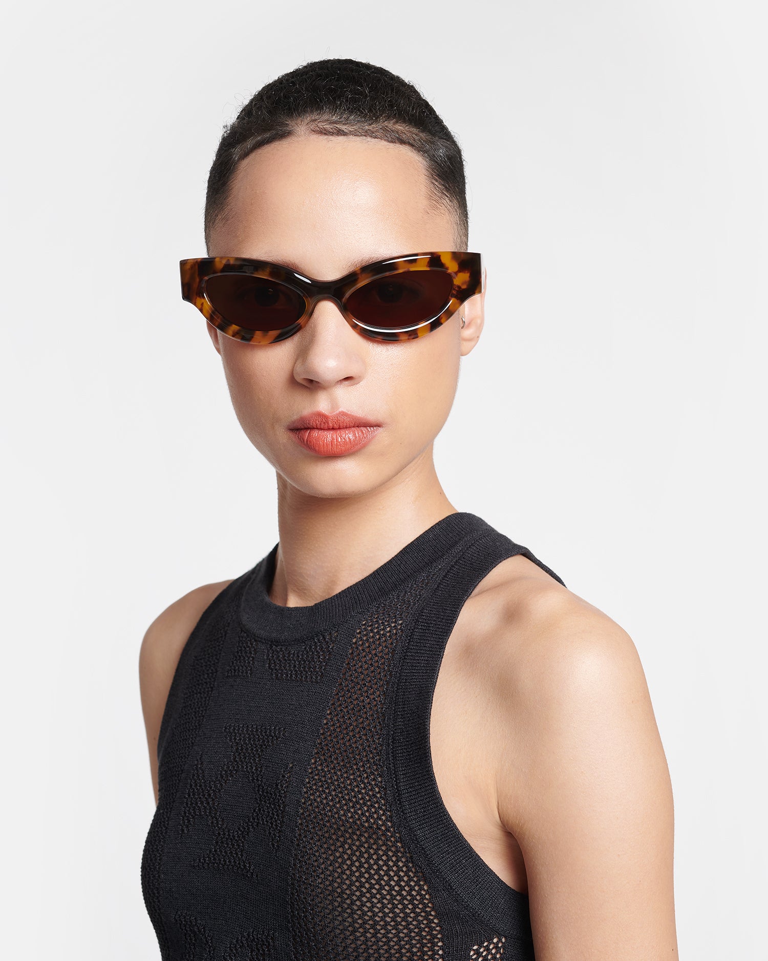 Trysta - Bioplastic sunglasses - Dark Amber