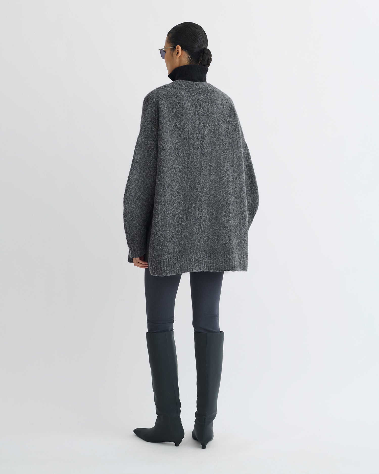 Kylen - Contrast Brushed Merino Sweater - Charcoal/Black
