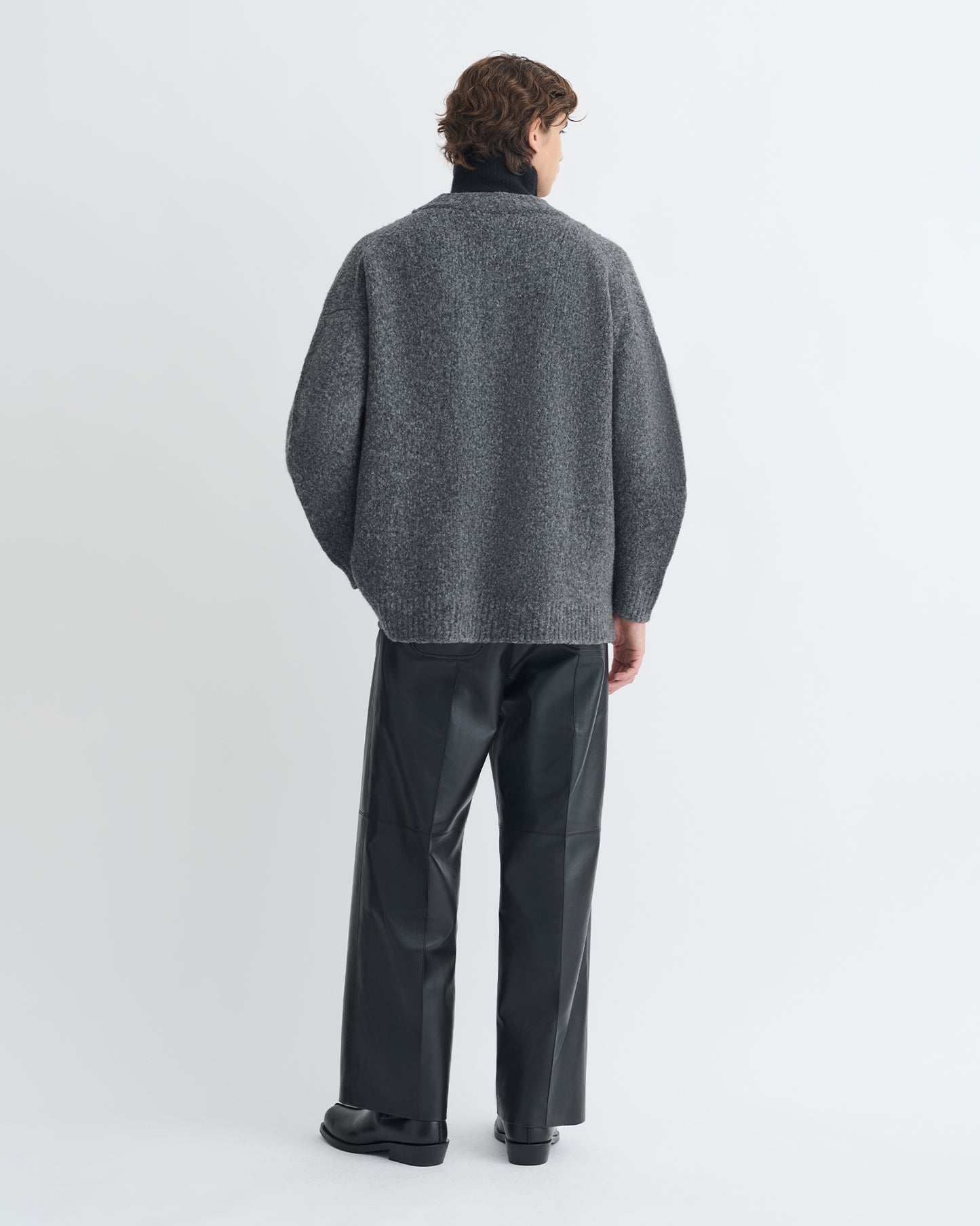 Kylen - Contrast Brushed Merino Sweater - Charcoal/Black