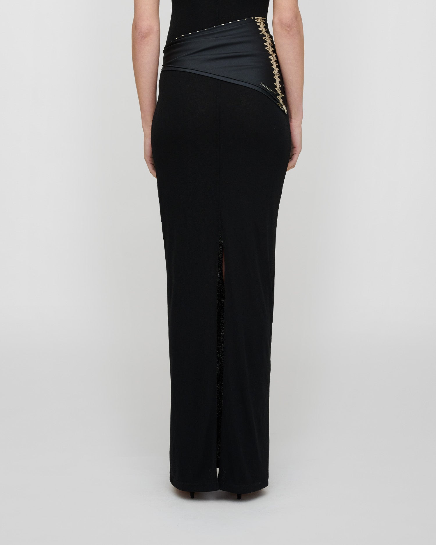 Shoul - Silk Scarf - Origami Black