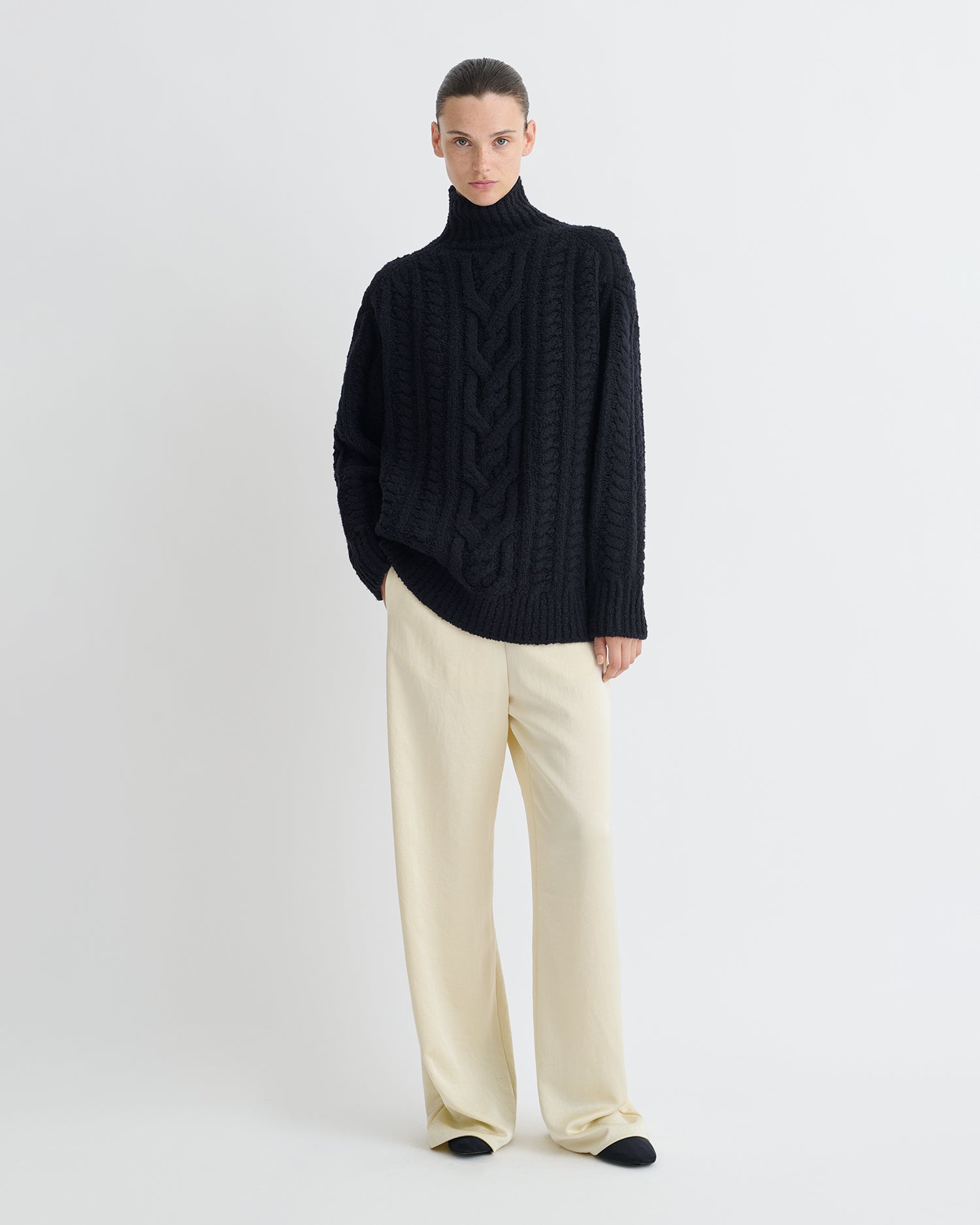 Berit - Boucle Cable Cardigan - Black