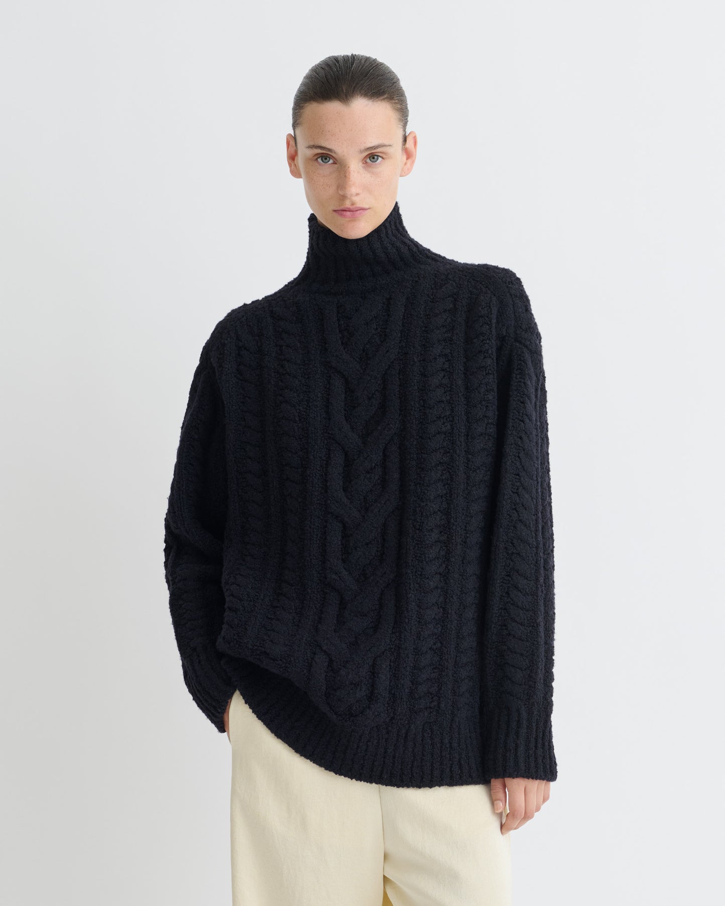 Berit - Boucle Cable Cardigan - Black