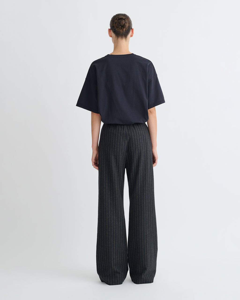 Arvenn - Pinstripe Wool Pants - Black/Grey