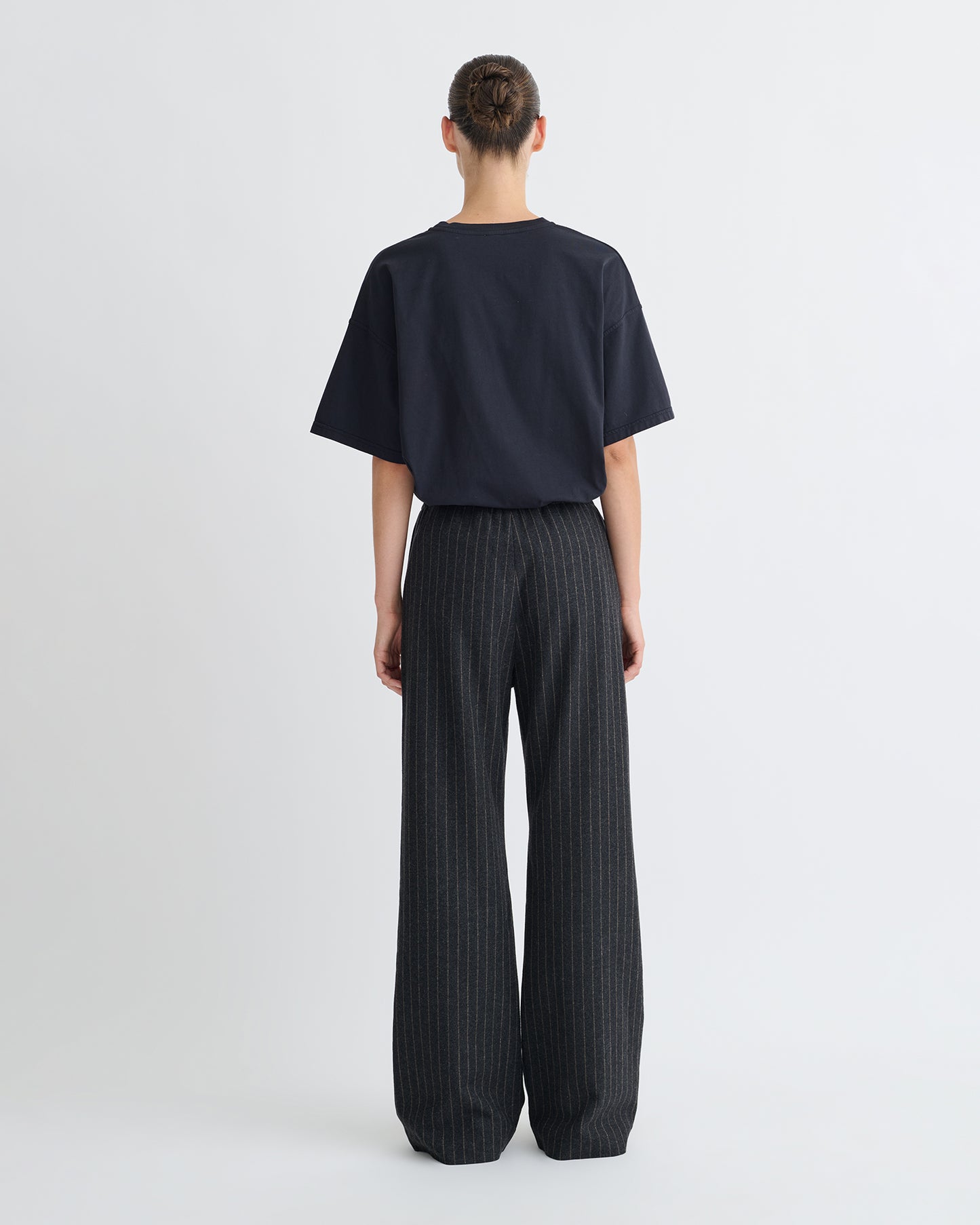 Arvenn - Pinstripe Wool Pants - Black/Grey