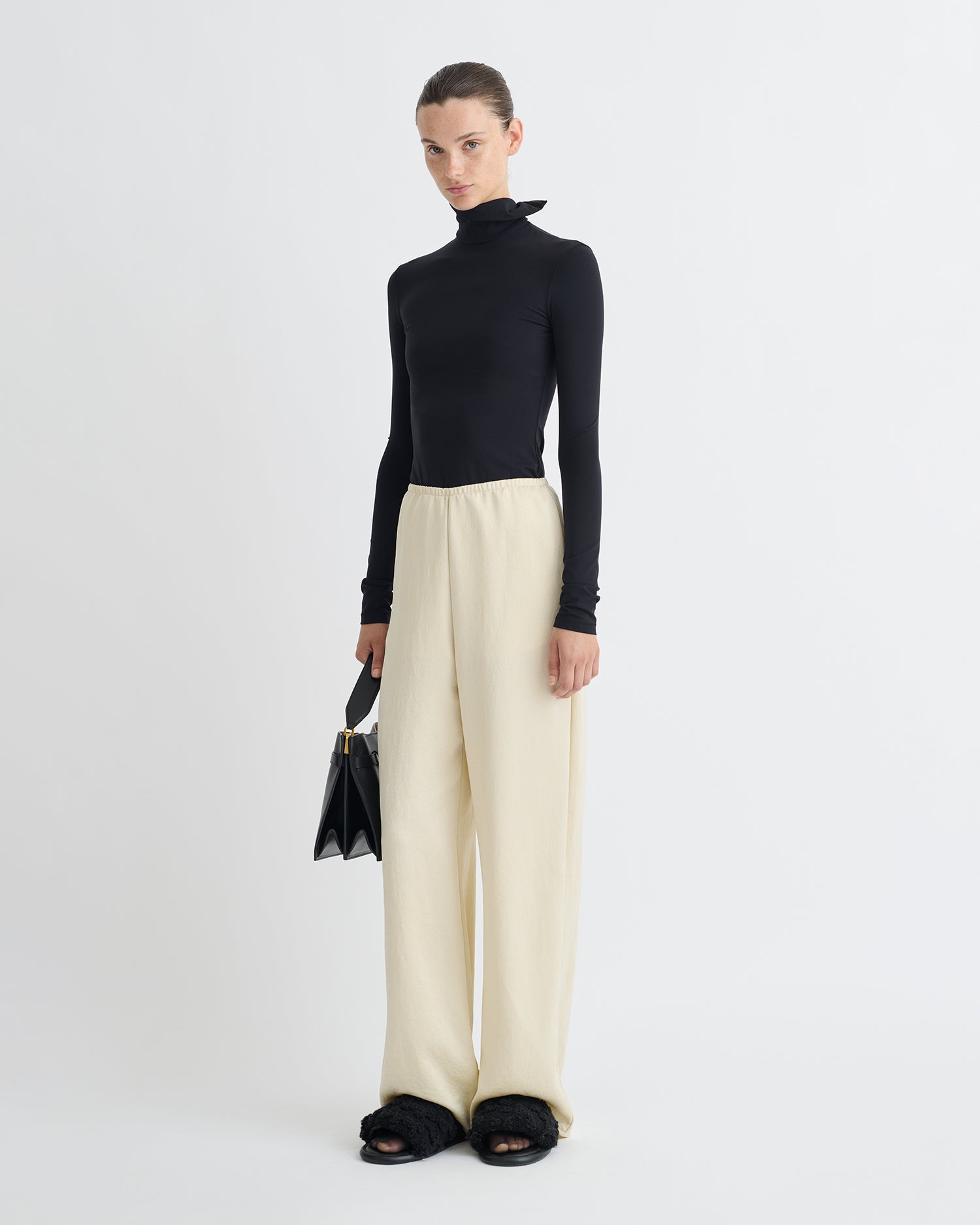 Arvenn - Crisp Satin Pants - Ecru