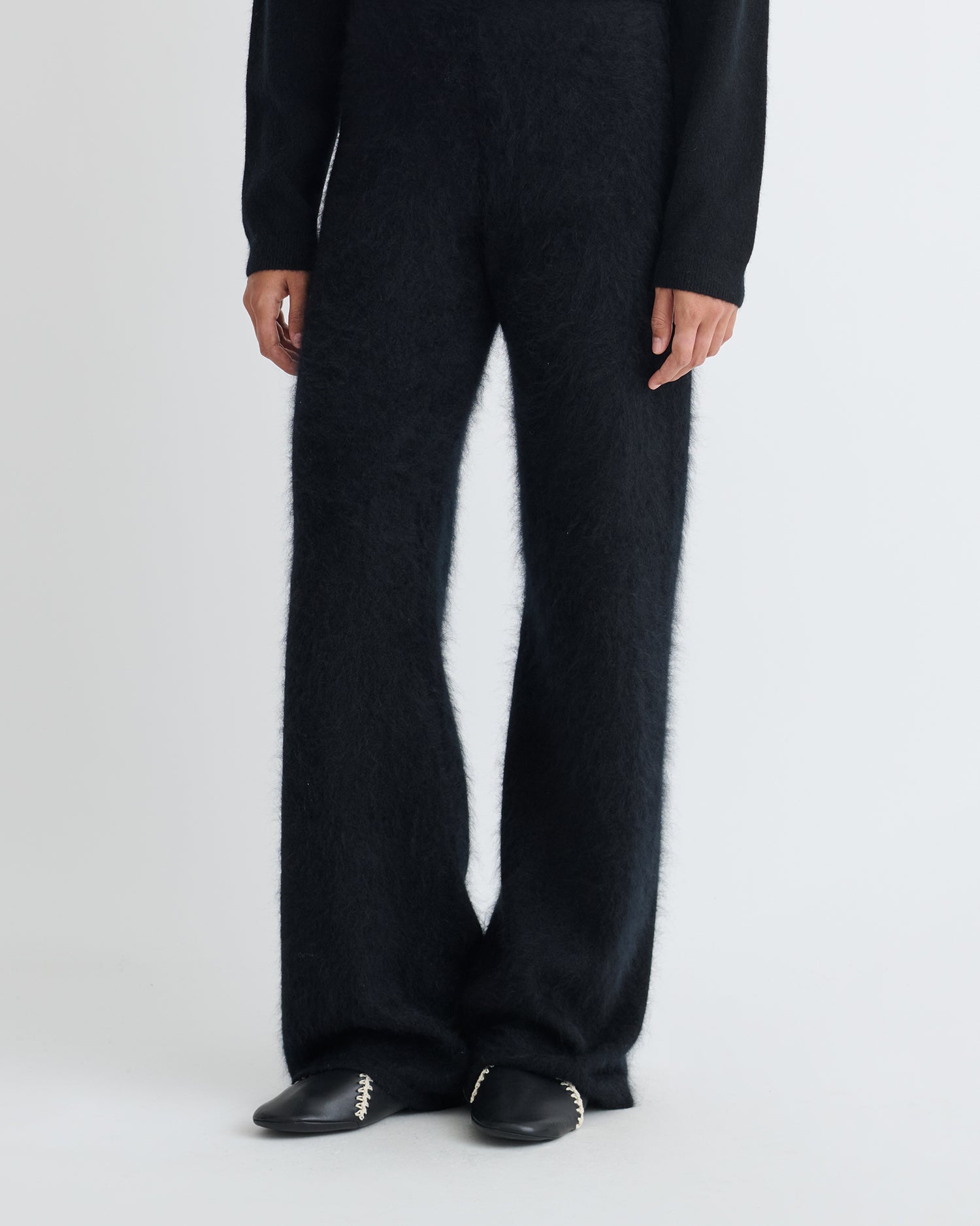 Ewerly - Brushed cashmere pants - Black – Nanushka