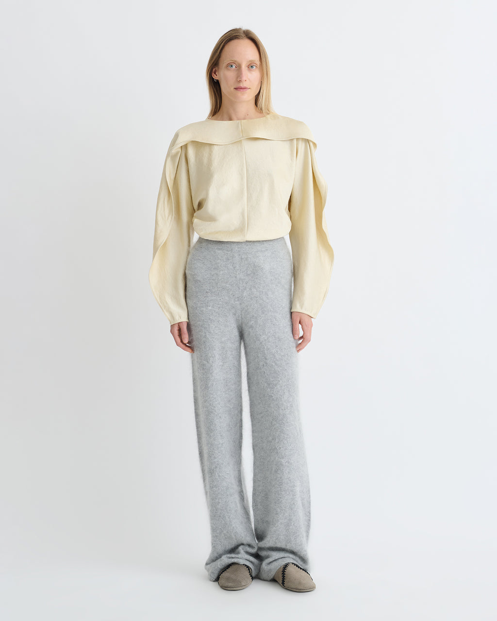 Jamille - Crisp Satin Long Sleeved Top - Ecru