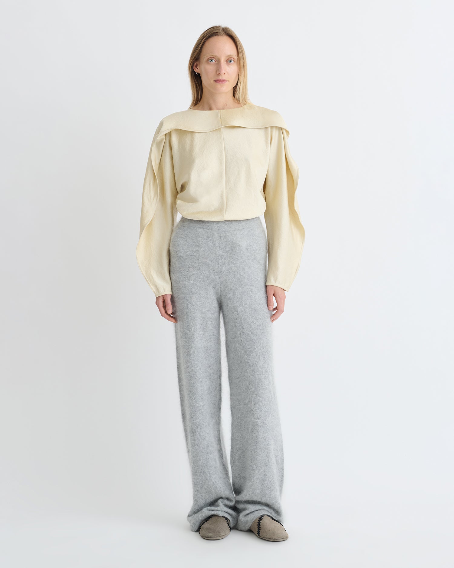 Jamille - Crisp Satin Long Sleeved Top - Ecru