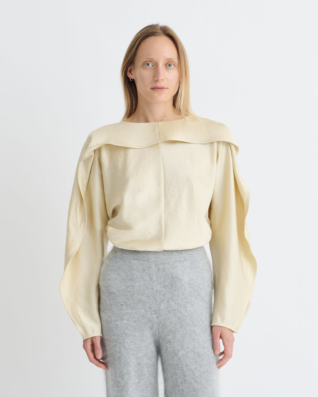 Jamille - Crisp Satin Long Sleeved Top - Ecru