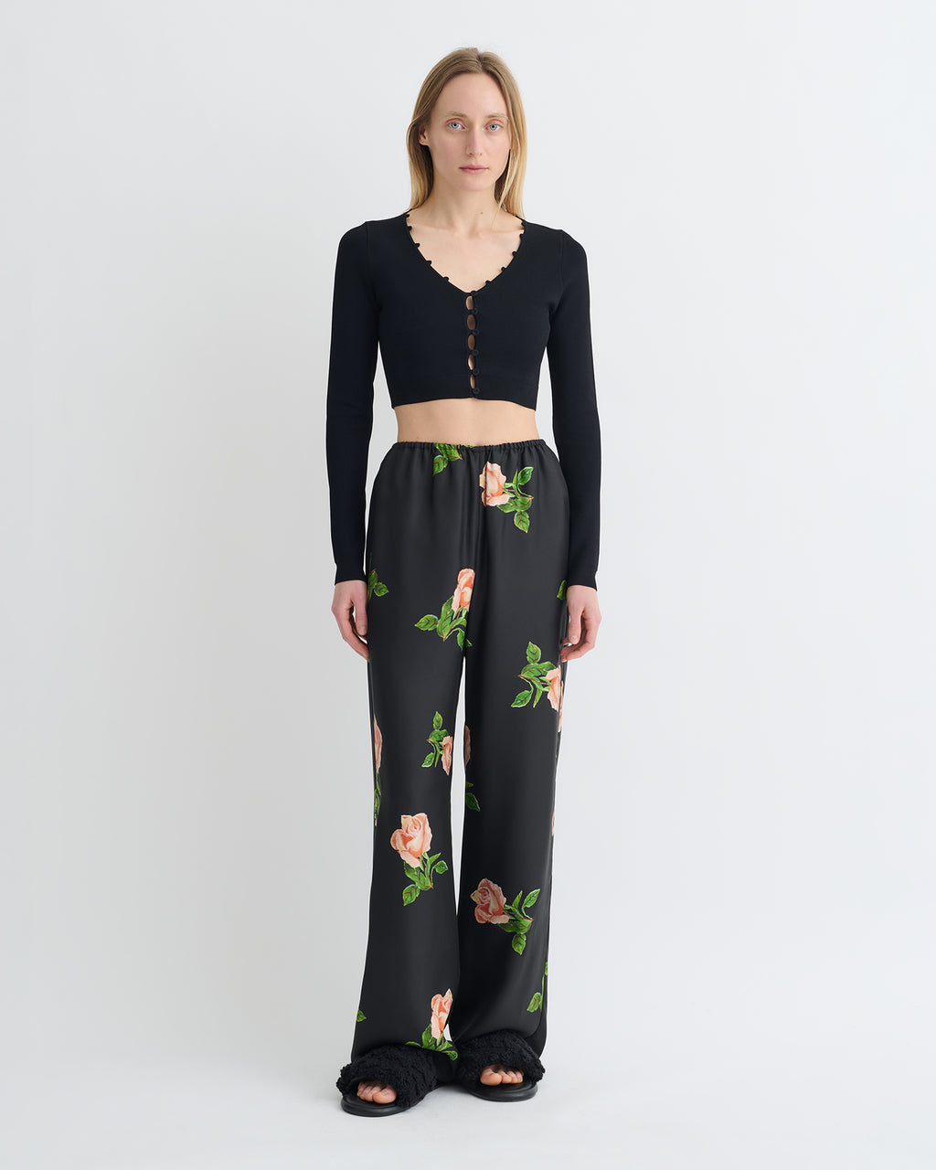 Dovie - Cropped Cardigan - Black