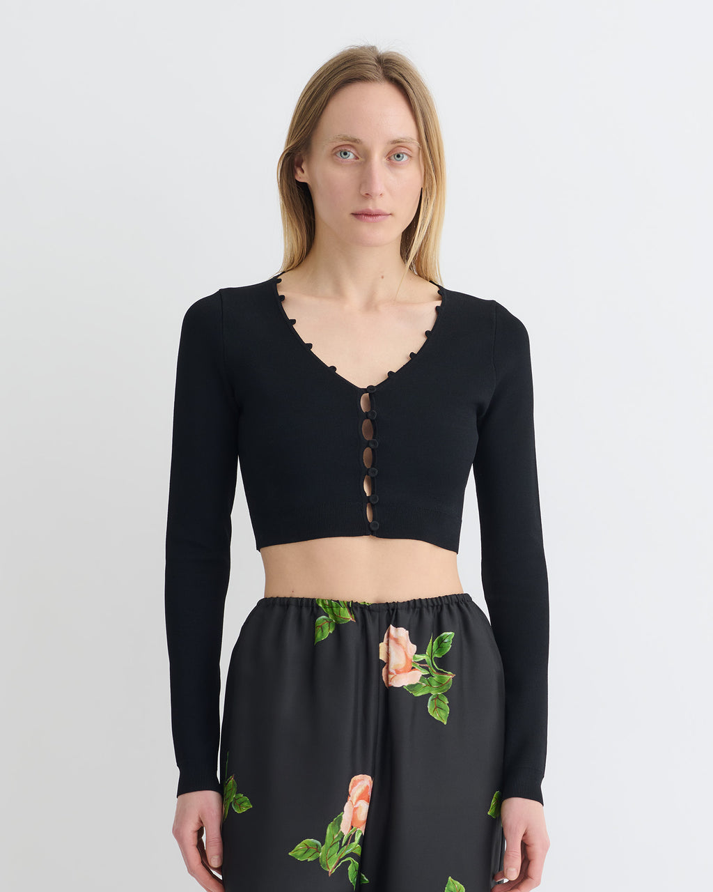 Dovie - Cropped Cardigan - Black