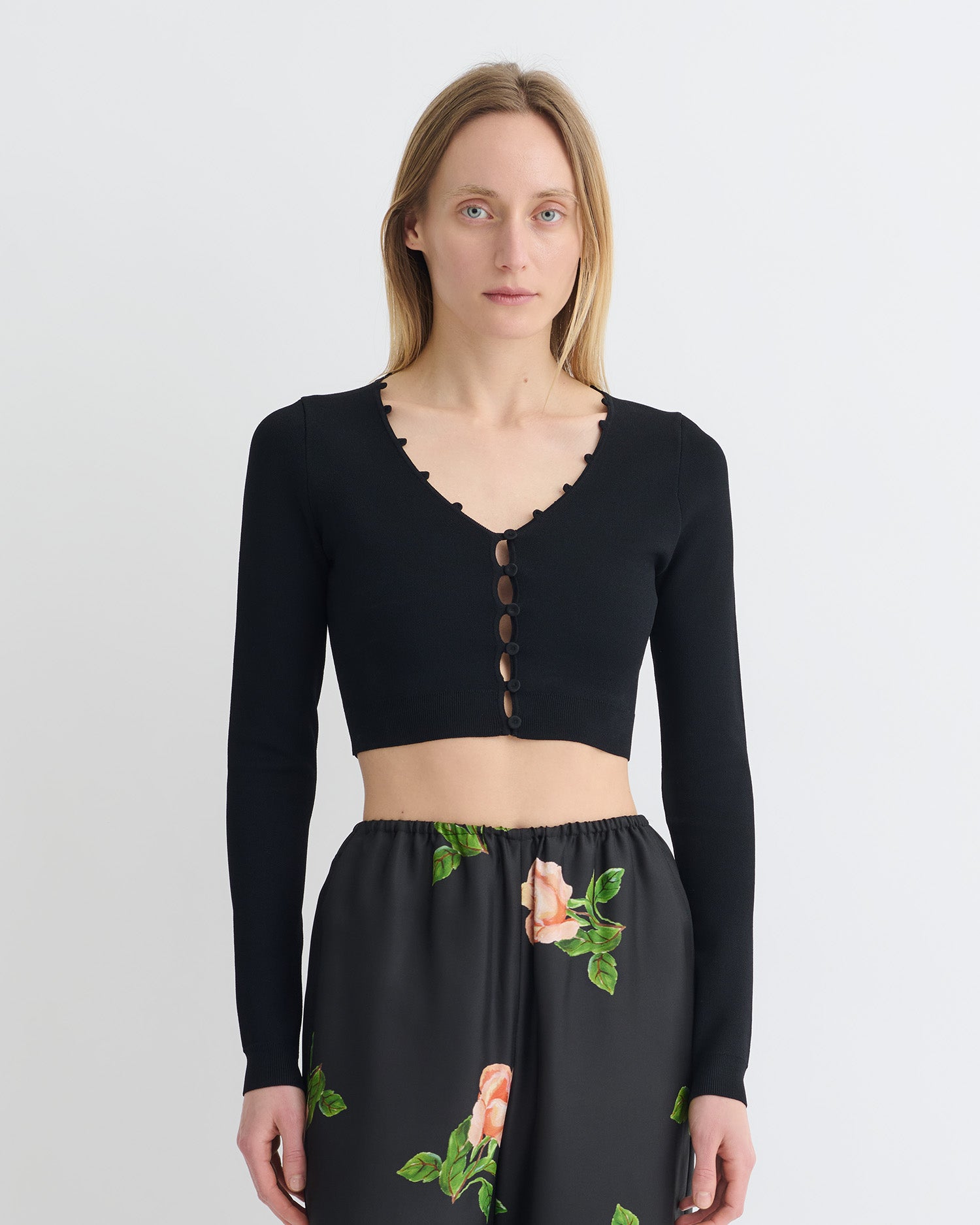 Dovie - Cropped Cardigan - Black