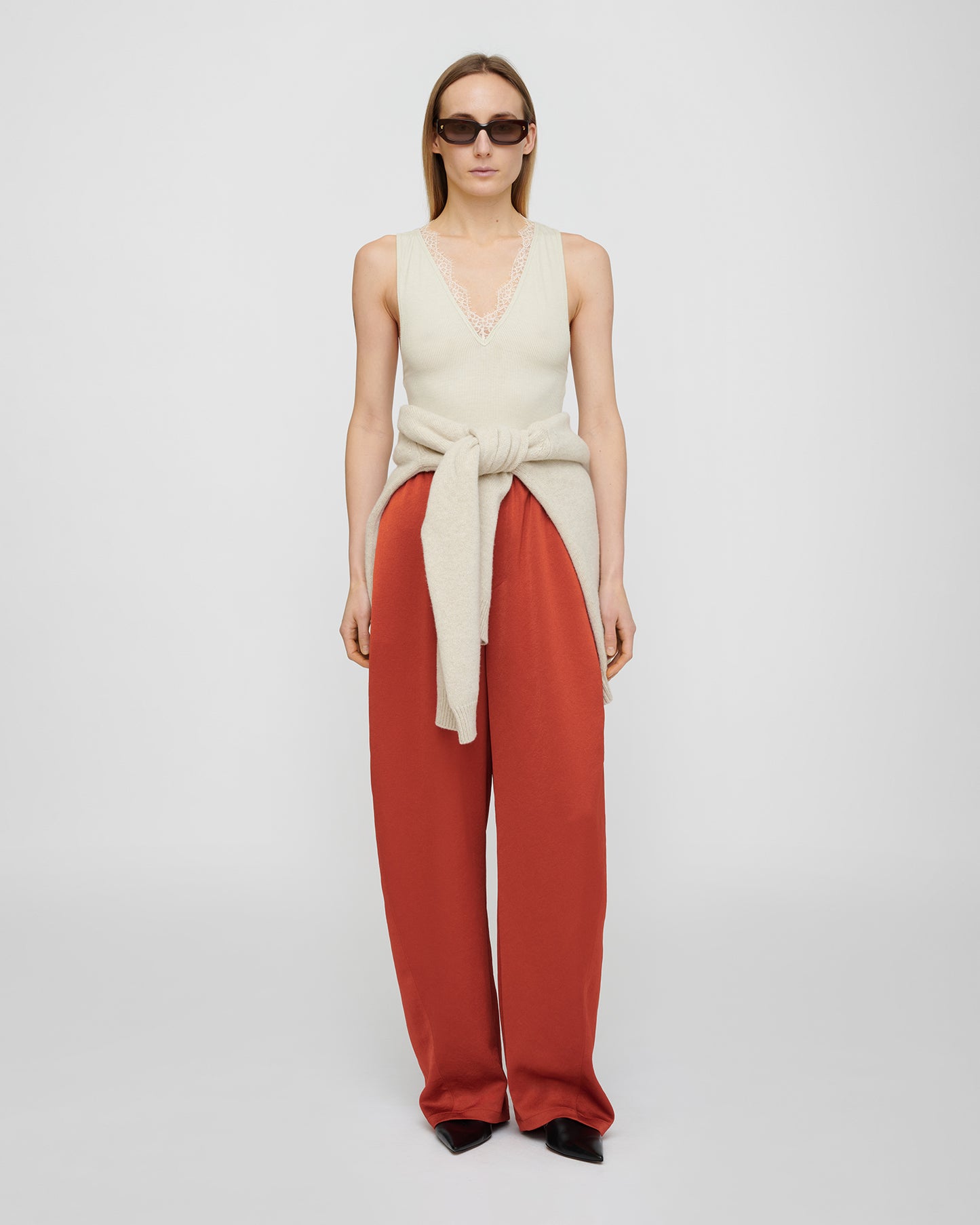 Zoela - Crisp Satin Pants - Rouge