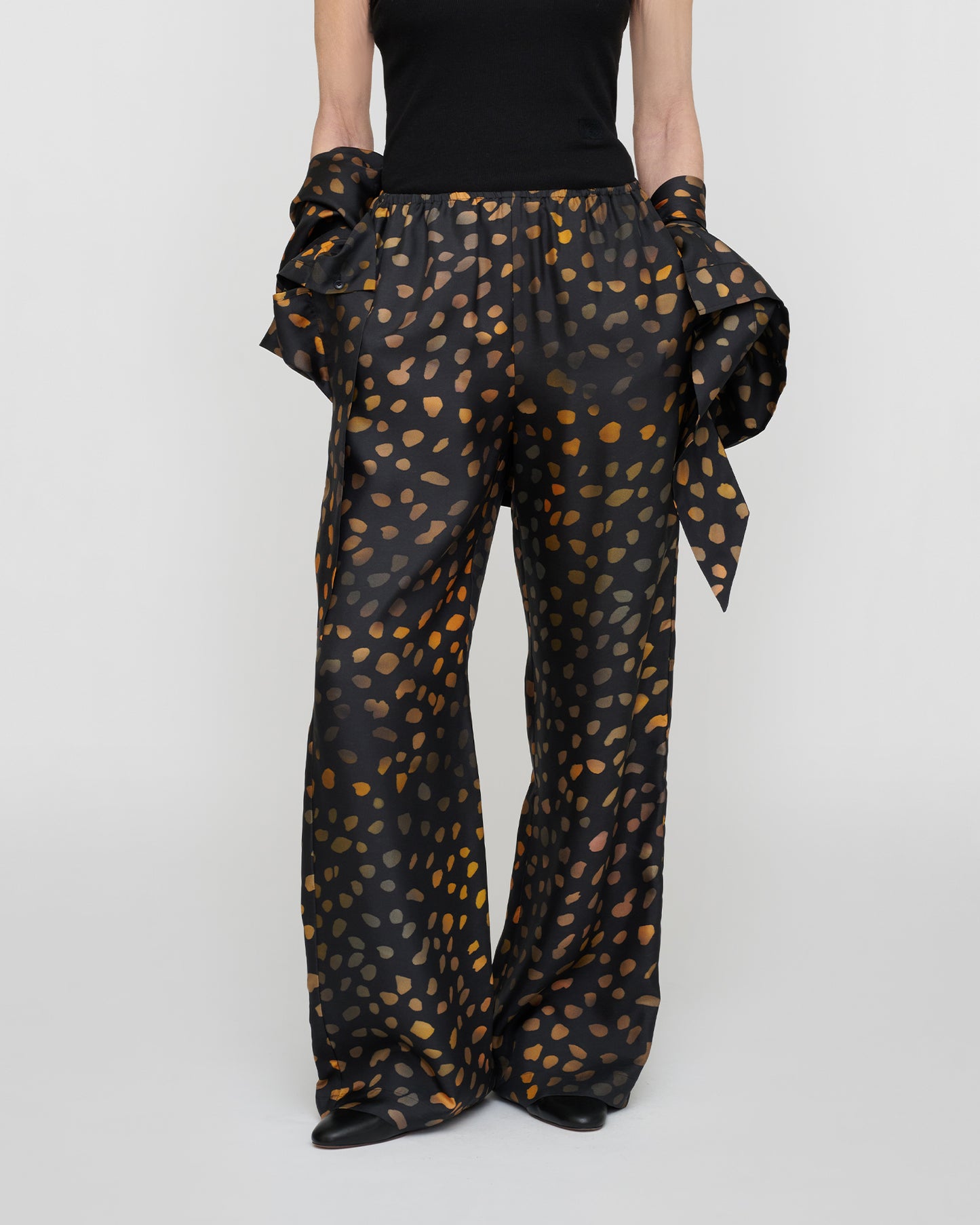 Arvenn - Twill Silk Pants - Moonlit Dots
