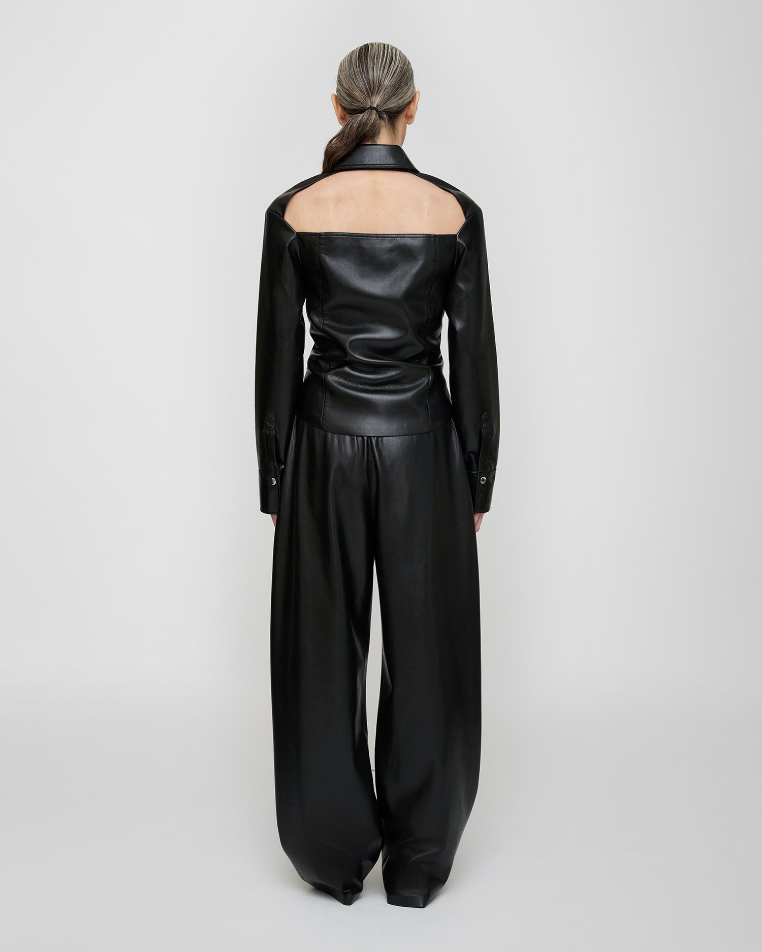 Izna - Okobor ™ Shirt Jacket - Black