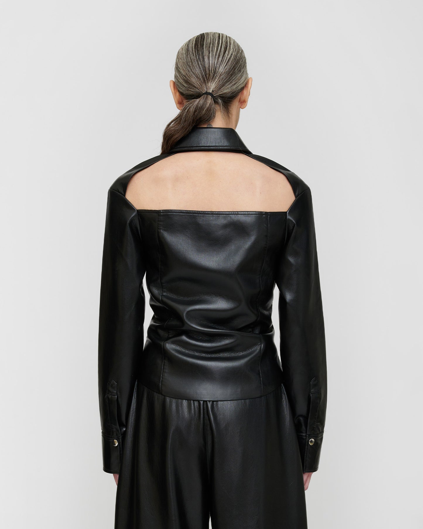 Izna - Okobor ™ Shirt Jacket - Black