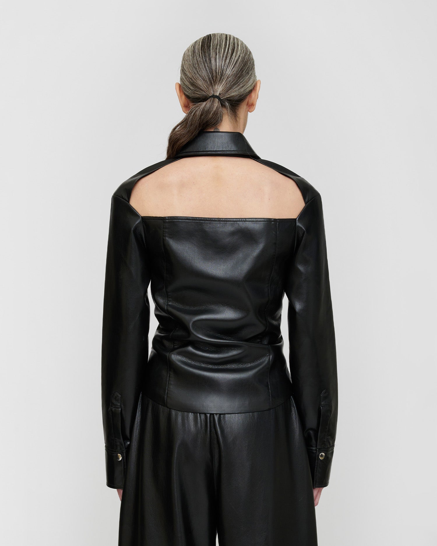 Izna - Okobor ™ Shirt Jacket - Black