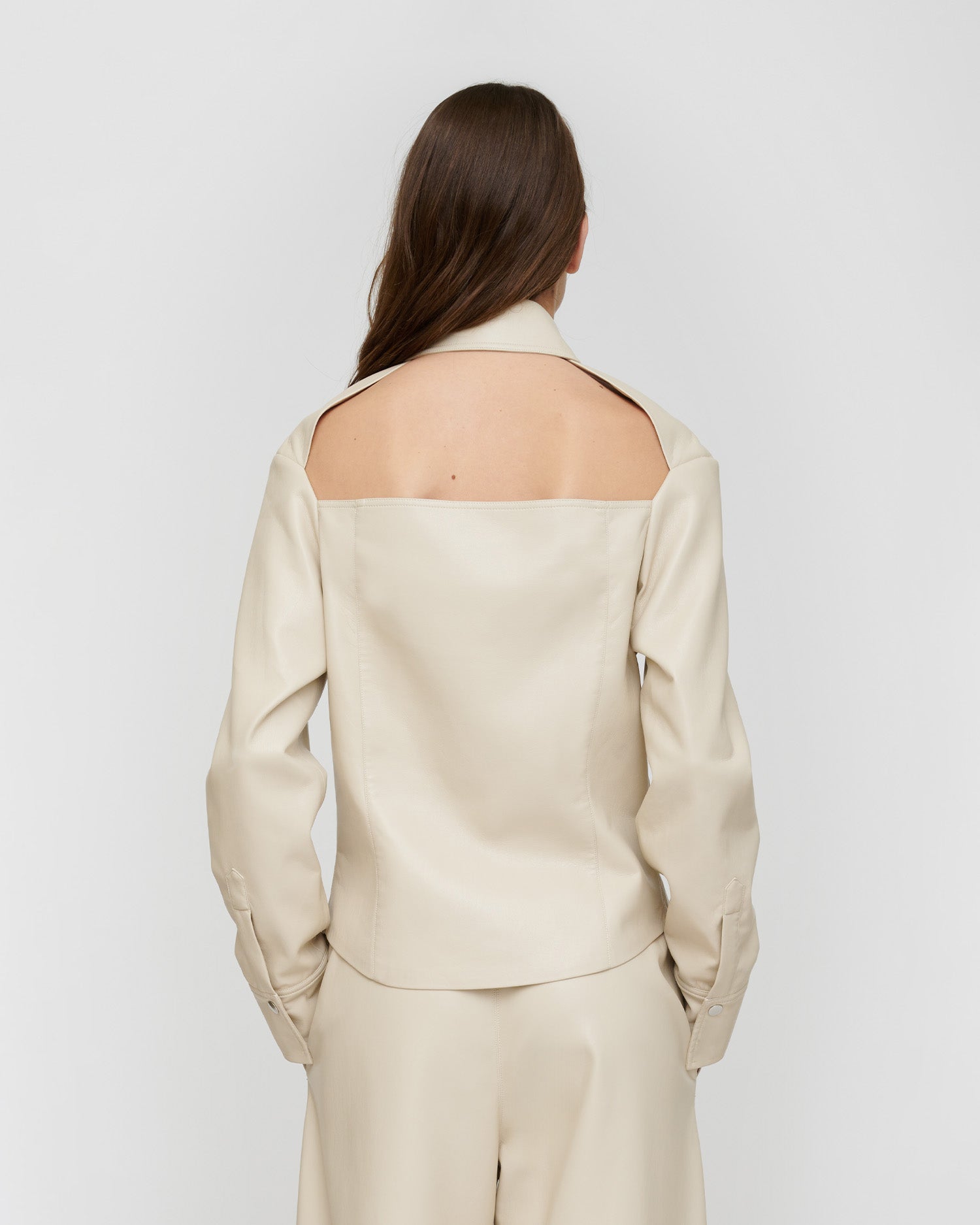 Izna - Okobor ™ Shirt Jacket - Creme