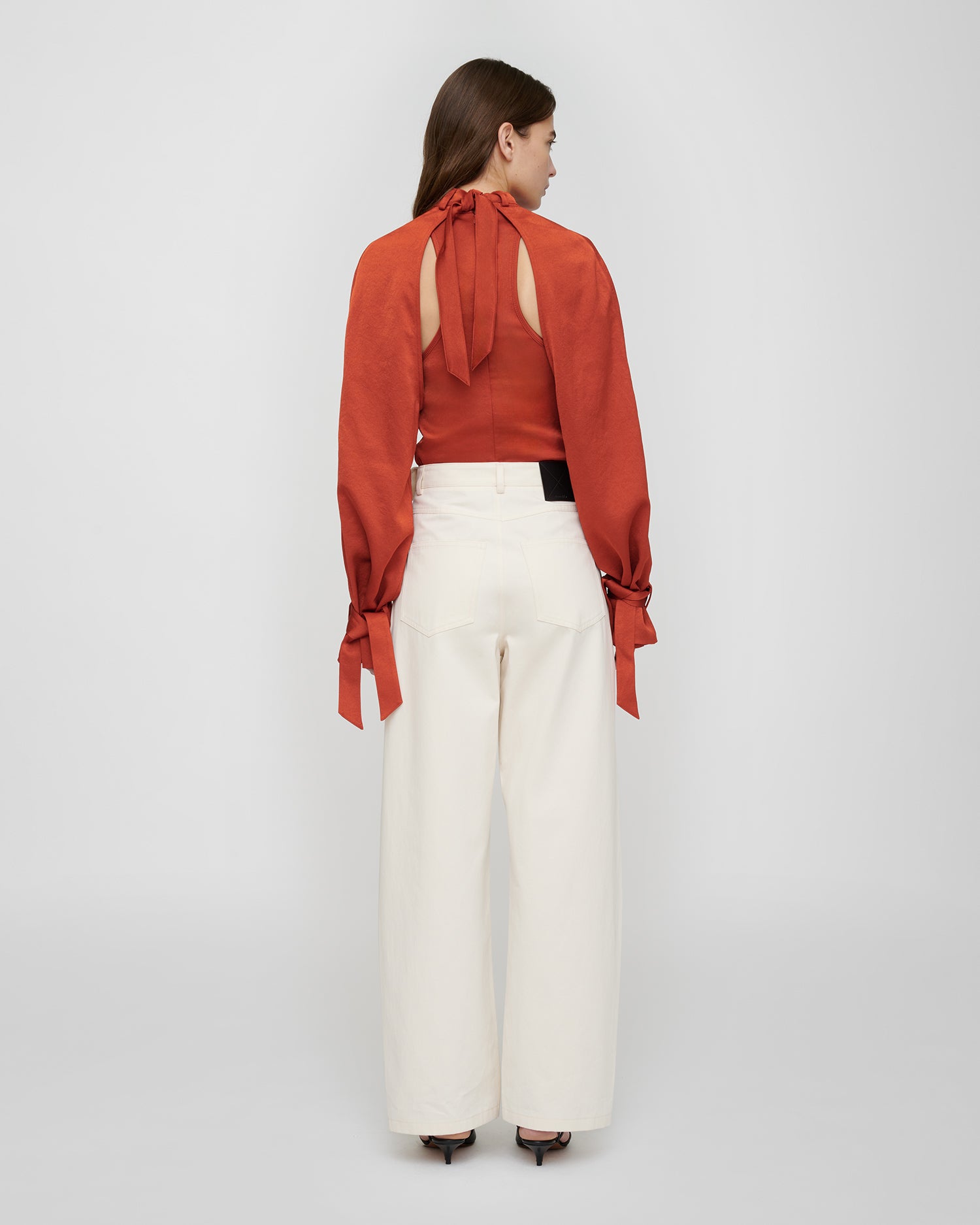 Veta - Crisp Satin Tank - Rouge