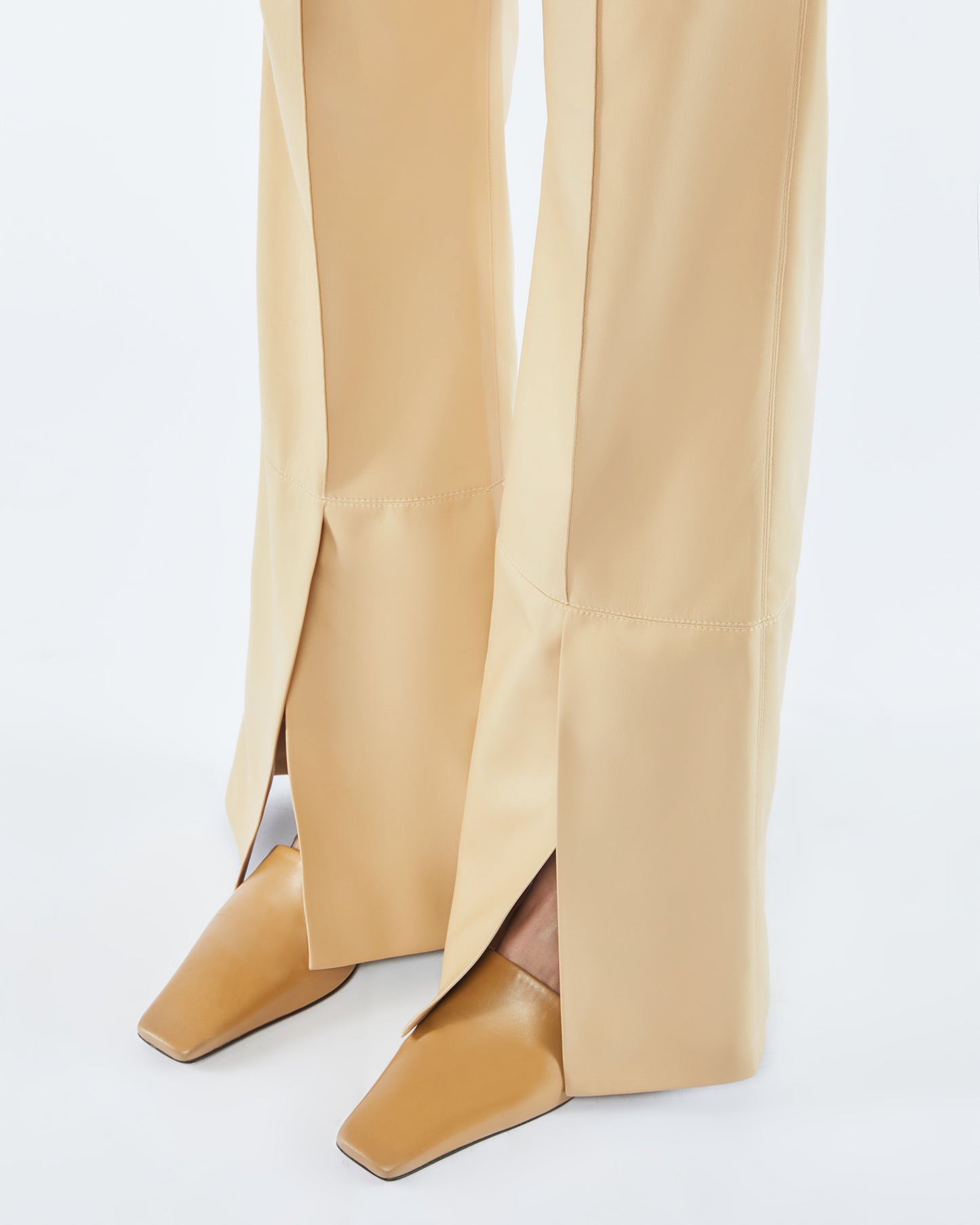 Evi - Okobor™ Alt-Leather Pants - Almond