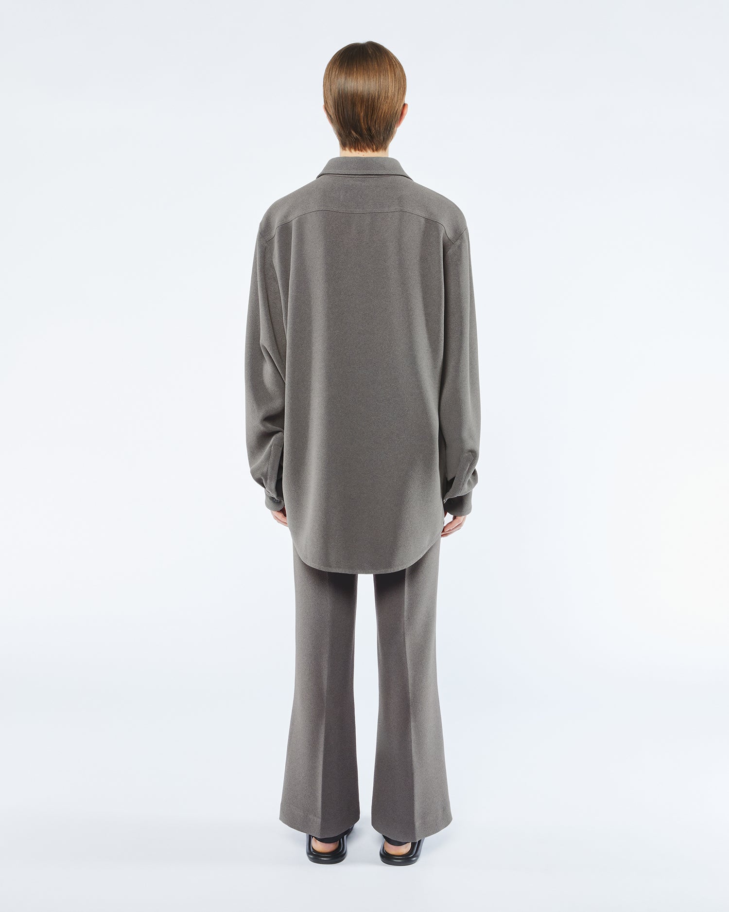 Sabrin - Archive Oversized Boucle Crepe Shirt - Dark Grey Hld23 – Nanushka