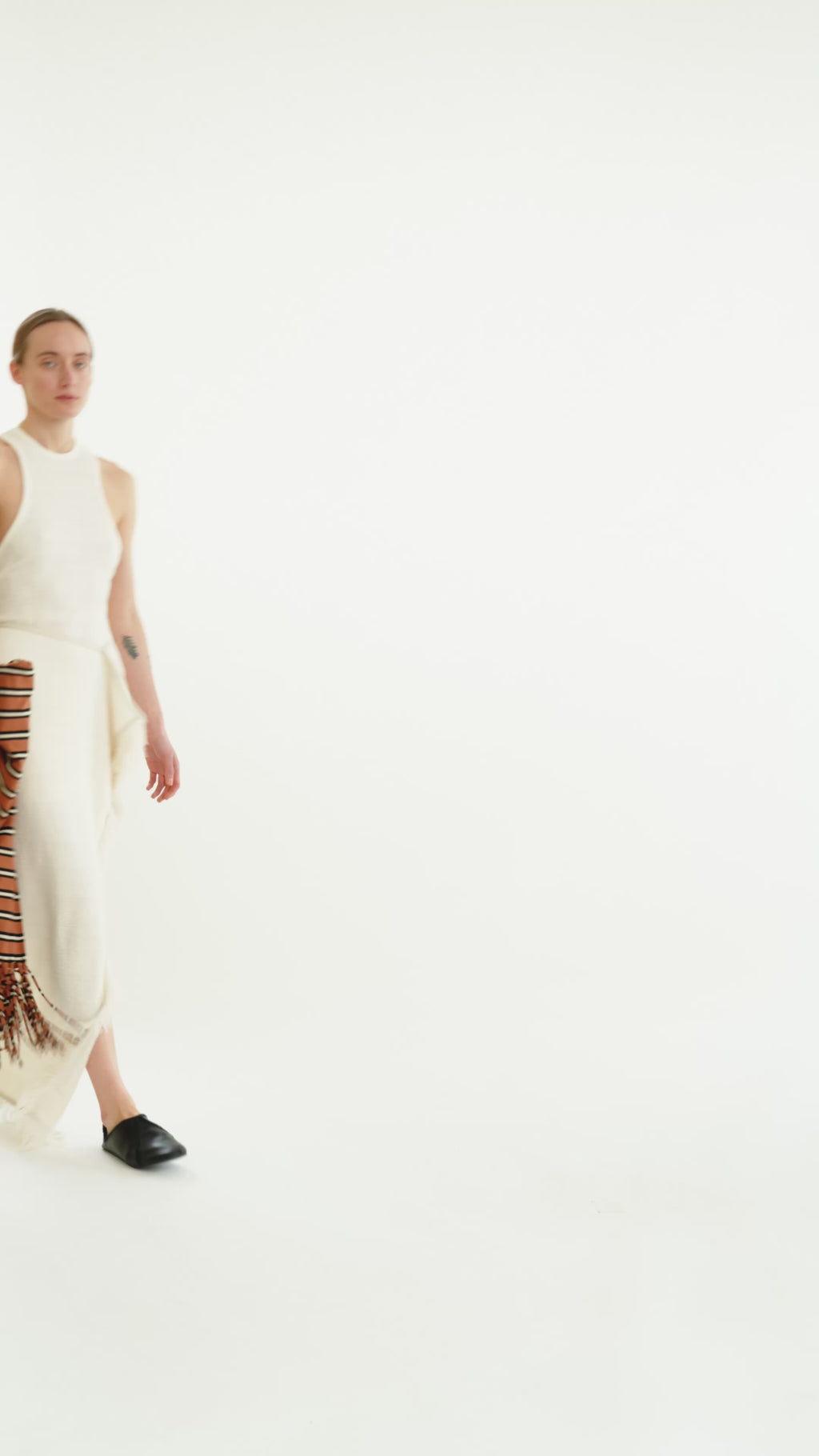 Rayen - Midi dress - Ivory